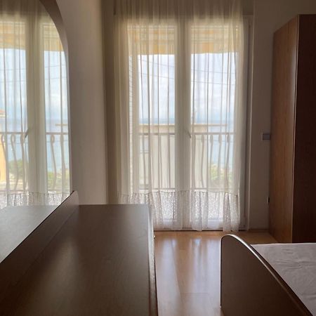 Apartment Iva Podstrana Luaran gambar