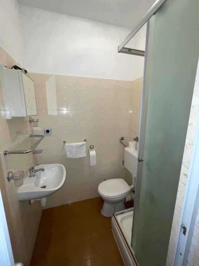Apartment Iva Podstrana Luaran gambar